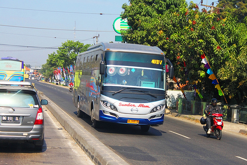bus-sumber-alam-eksekutif-terbaru-1